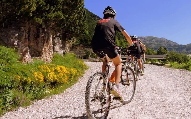 6 benefícios do ciclismo para o corpo saúde e mente