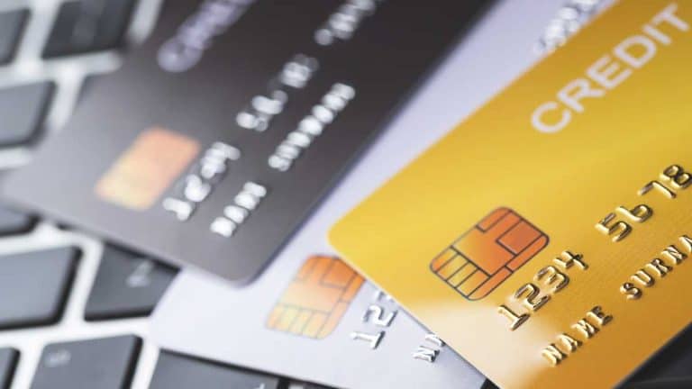 Cartão de Crédito: Uma Ferramenta Financeira Transformadora na Era Moderna