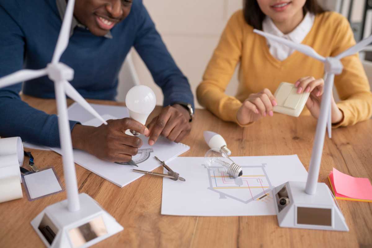 Novos modelos de consumo e gestão de energia no Brasil Novos modelos de consumo e gestão de energia no Brasil