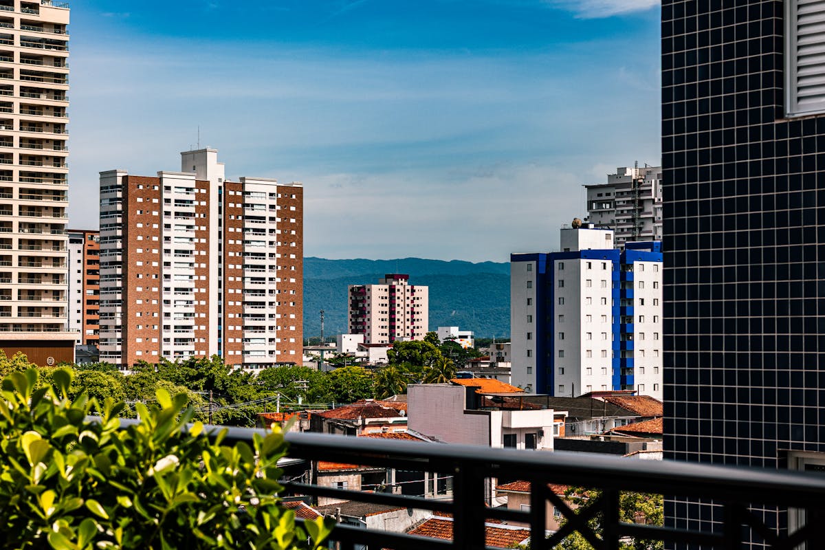 Fuga do metro quadrado caro: Por que tantos paulistanos estão cruzando a fronteira para comprar imóveis em Mauá? Fuga do metro quadrado caro: Por que tantos paulistanos estão cruzando a fronteira para comprar imóveis em Mauá